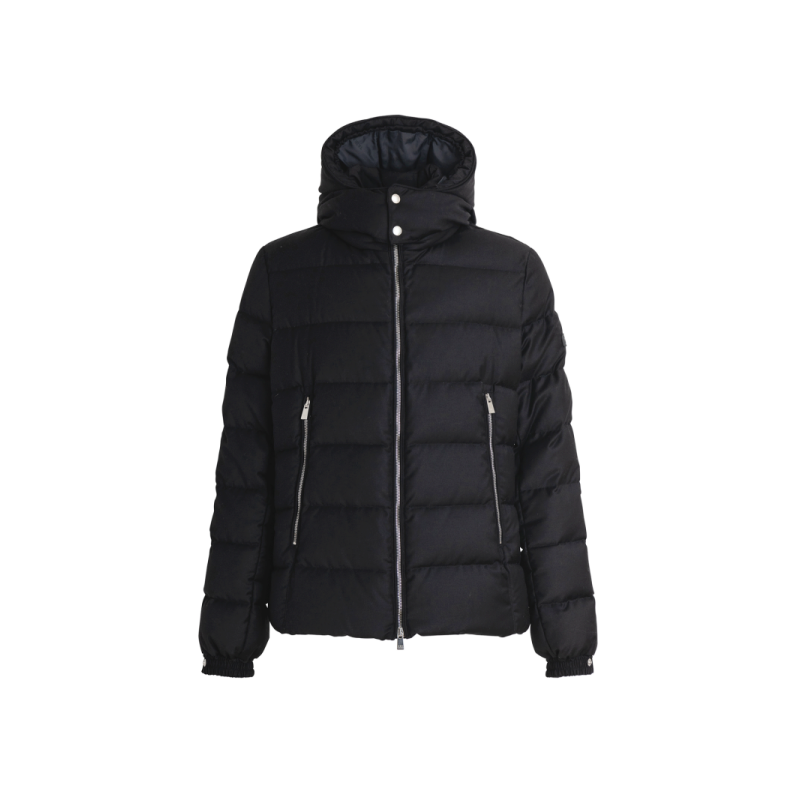 専用✳︎TATRAS タトラス　ガーメントケース5枚　ハンガー5本 専用✳︎TATRAS タトラス ガーメントケース5枚 ハンガー5本