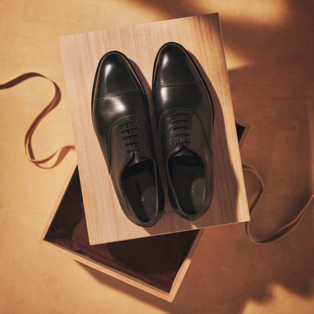 人生の節目に贈る「JOHN LOBB」 | TOPICS | 阪急うめだ本店 HANKYU BRIDAL