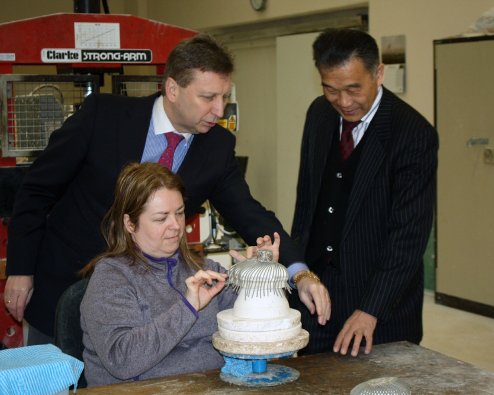 英国でみつけた！～アイルランド ベリーク工房の記録～ | 読みもの