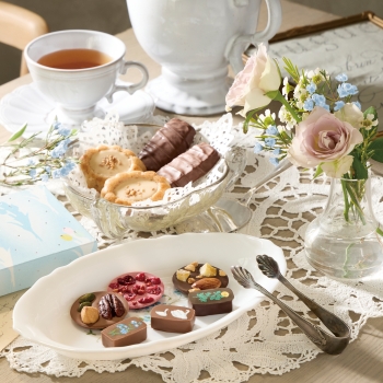 Doux Jardin d'hiver　 優雅に香る、花と紅茶のショコラ時間