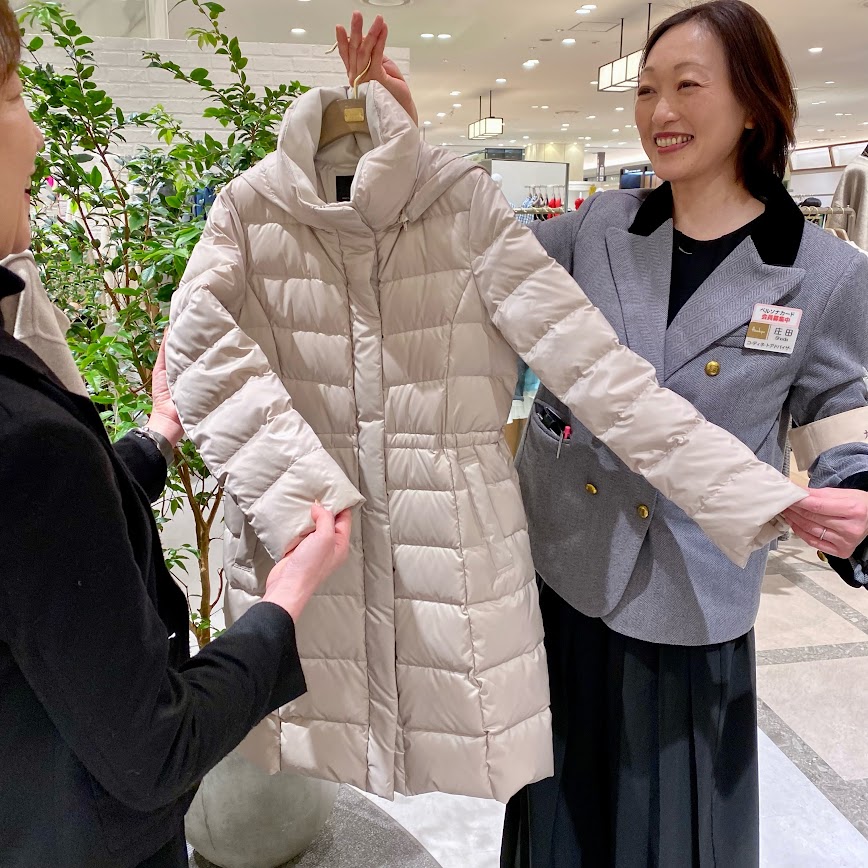 あにー 大阪国際高校　女子　ダウンコート やっぱり欲しいダウンコート！ ―婦人服カテゴリースペシャリストにご