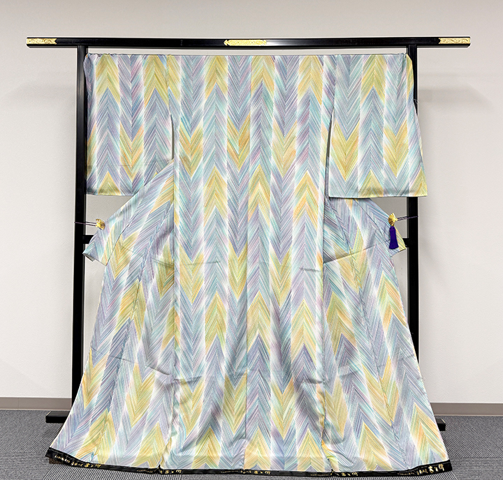 京都「手染め屋 吉兵衛」～志毛引きと型染の世界～ | 売場ニュース