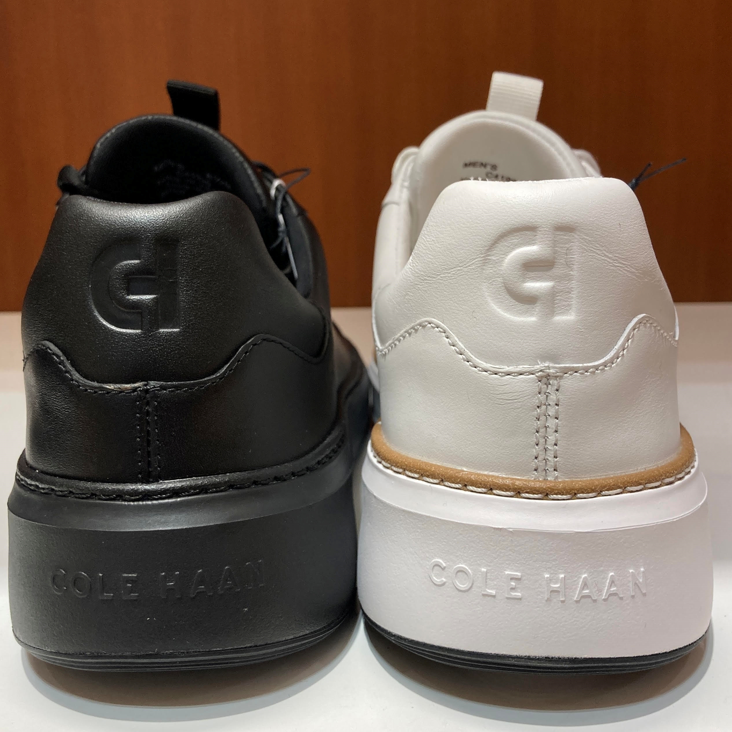 新作入荷 ～COLE HAAN（コールハーン）～ | 売場ニュース | 西宮阪急 