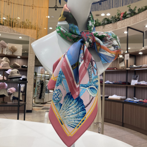 シーズン雑貨】 新作スカーフ 入荷のご案内 | 売場ニュース | 千里阪急